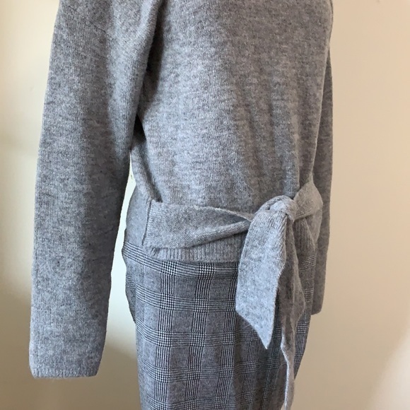 NWT Wayf gray women’s sweater size S - Picture 3 of 8